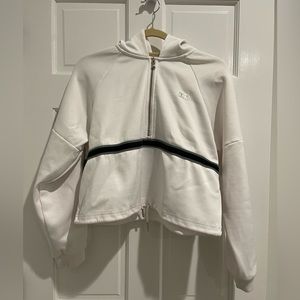 Women’s Kith Sweatshirt size Small